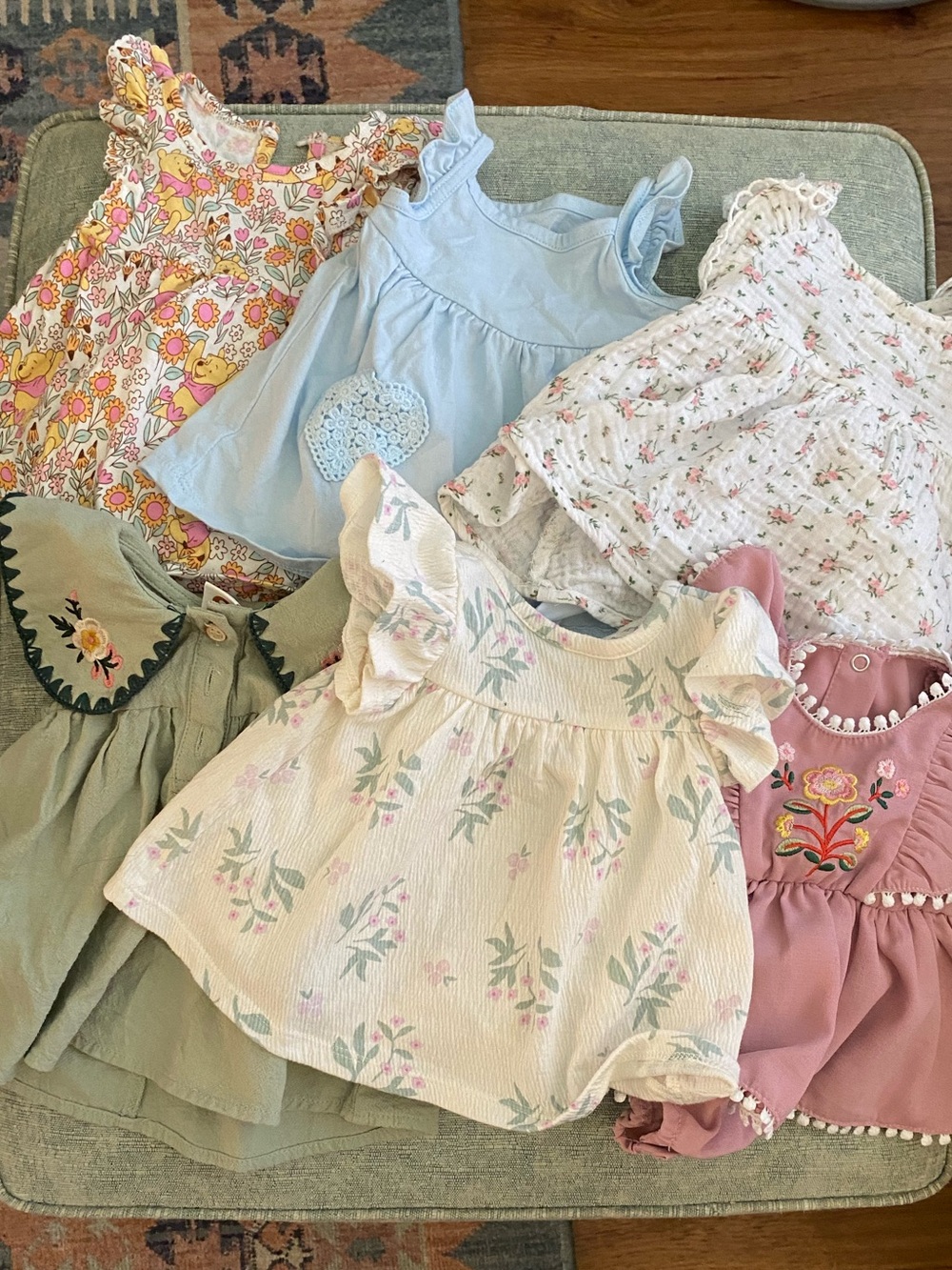 Newborn Girl Dress Set. 6 Piece Lot.